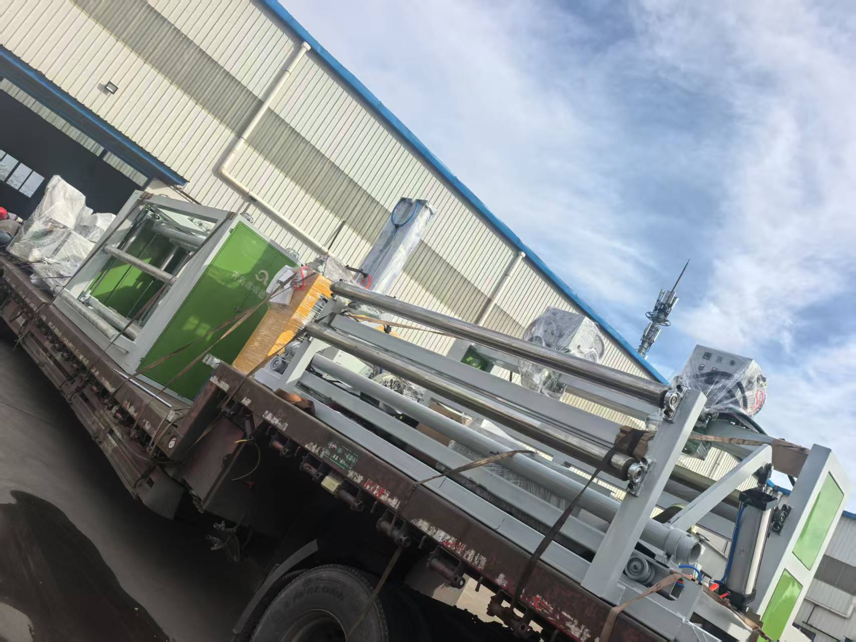 Safety Net Welding Machine Delivery (图1)